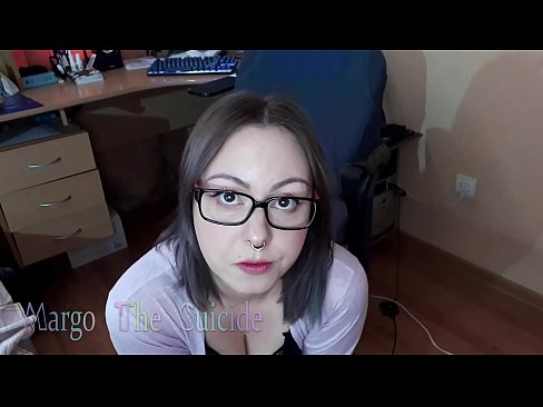❤️ Sexy dievča s okuliarmi hlboko fajčí vibrátor na kameru ❤ Anal porno na nás ❌❤