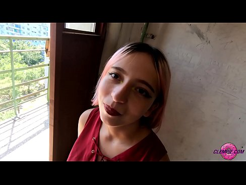 ❤️ Študentka zmyselne fajčí cudzinca vo vnútrozemí - strieka mu na tvár ❤ Anal porno na nás ❌❤